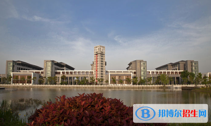 江苏省适合男生的铁路学校