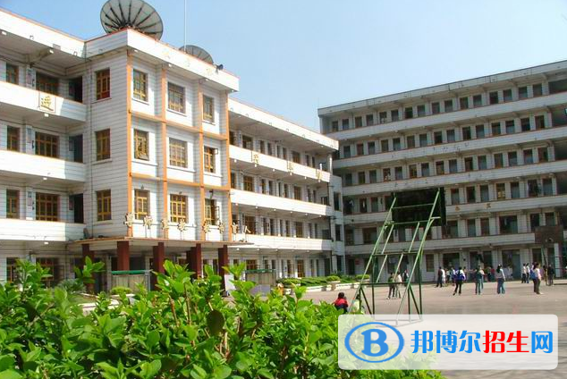 贵州铁路技师学院1