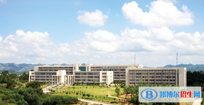 广西关于铁路学校的大专学校