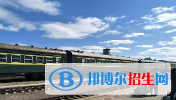 四川男生上什么铁路学校比较好