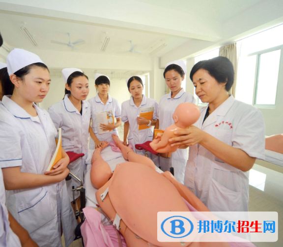 重庆的卫校能选择什么样的专业