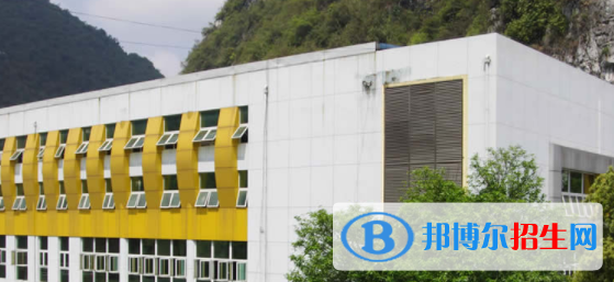 河池卫生学校2020年招生办联系电话 