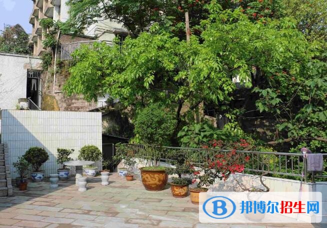 重庆医药经贸卫生学校怎么样、好不好