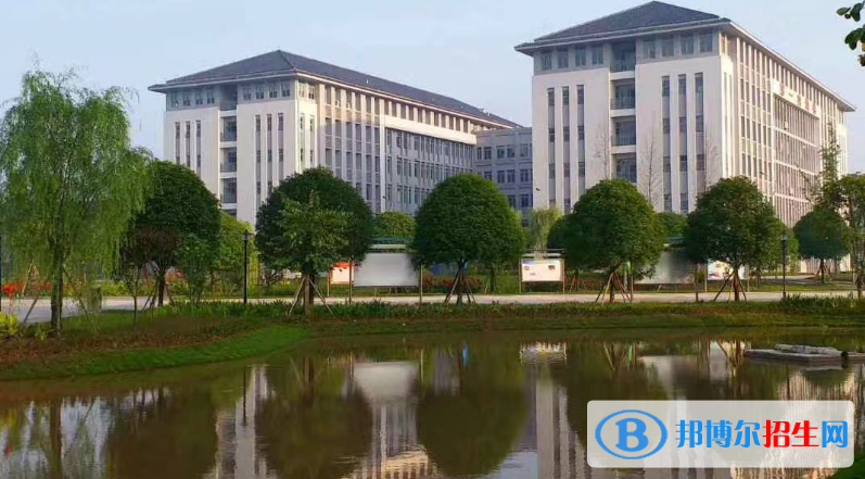 重庆2020年哪些高职院校有卫校