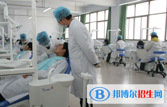 口腔修复工艺专业
