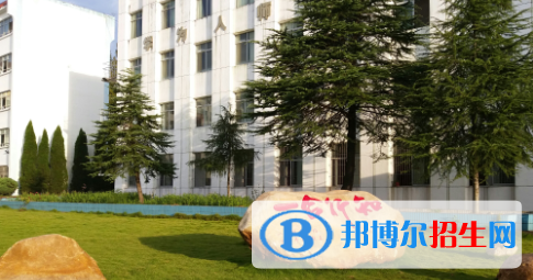 江西通用技术工程学校2020年招生办联系电话