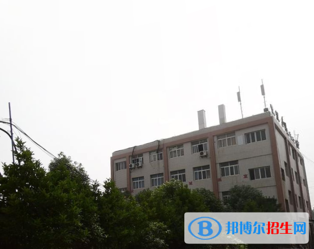 武汉应用科技学校3