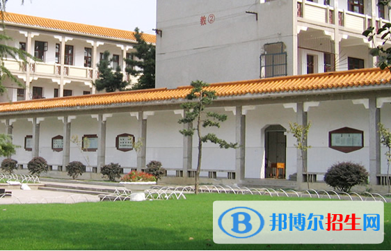 荆州技师学院3