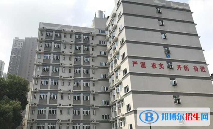 武汉科技职业学院1