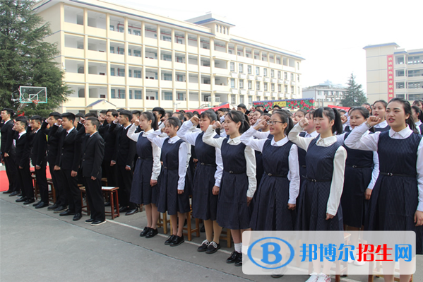 麻城工业学校2