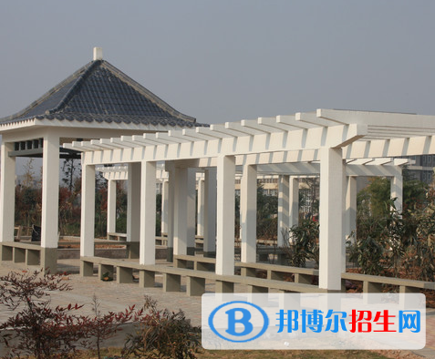 河南2020年男生学什么铁路学校好