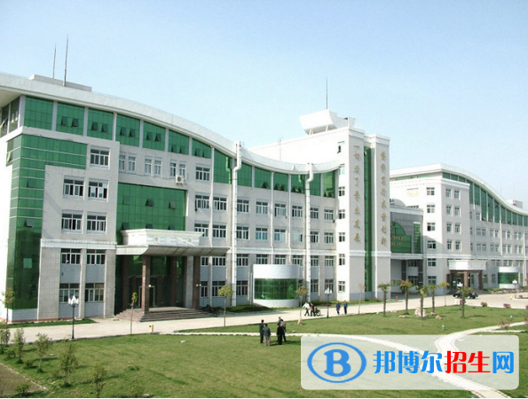 随州技师学院2020年招生办联系电话