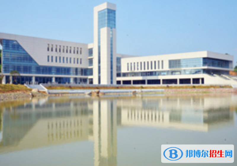 襄阳汽车职业技术学院1