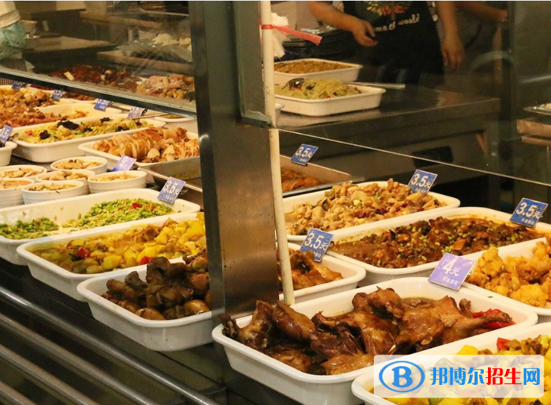 南京莫愁中等专业学校食堂情况