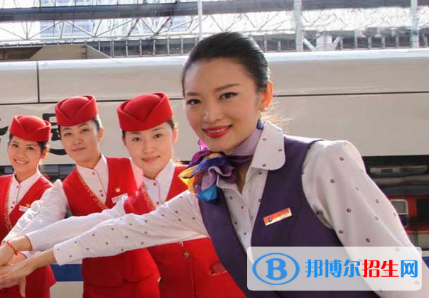 河南2020年女生上铁路学校学什么专业好