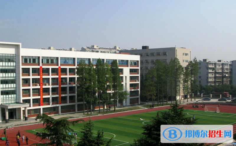 武汉铁路技师学院5