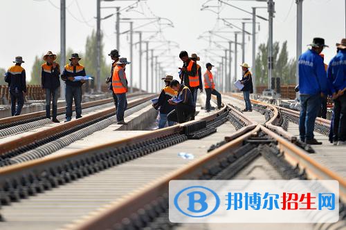 西安2020年初中生读什么铁路学校好