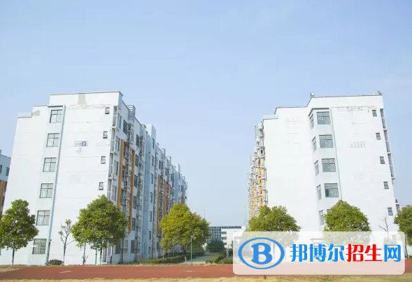 江西2020年女生初中毕业上铁路学校