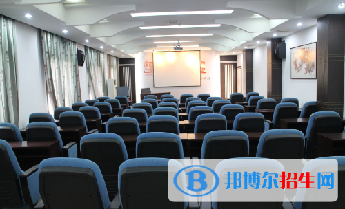 湖北汽车工业实验技工学校3
