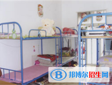 湖北汽车工业实验技工学校ss