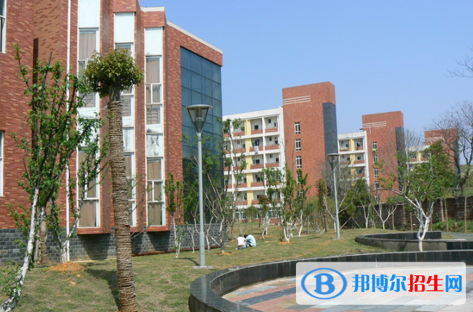 江西2020年铁路学校中专升大专考什么