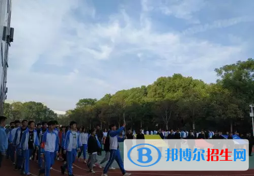 武汉凡谷电子职业技术学校5
