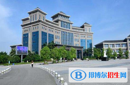重庆2022年女生初中毕业上卫校