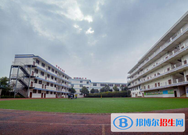 重庆2022年卫校和幼师哪个好