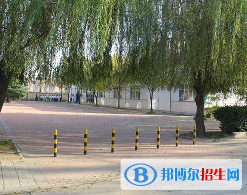 河南经济技术学校2021年招生办联系电话