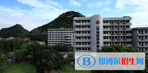 广西商业学校2020年有哪些专业