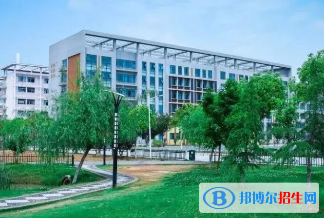 江西于都科技学校网站网址