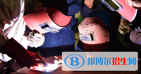 平凉亨通职业技术学校网站网址 