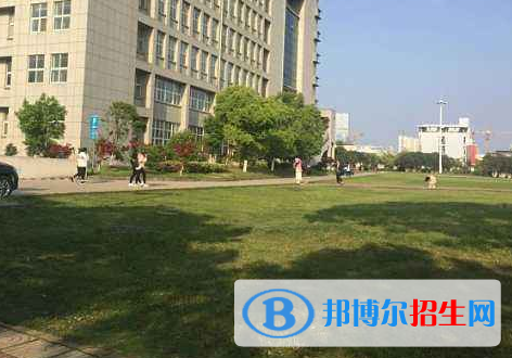 中国嘉陵工业股份有限公司（集团）技工学校网站网址