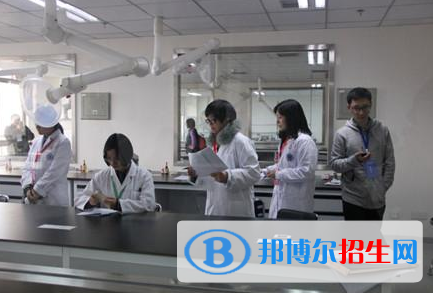重庆2022年读卫校学什么技术好