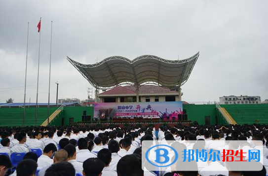 四川眉山中学2022年宿舍条件