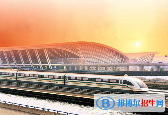 湖北2020年男生读铁路学校学什么专业好
