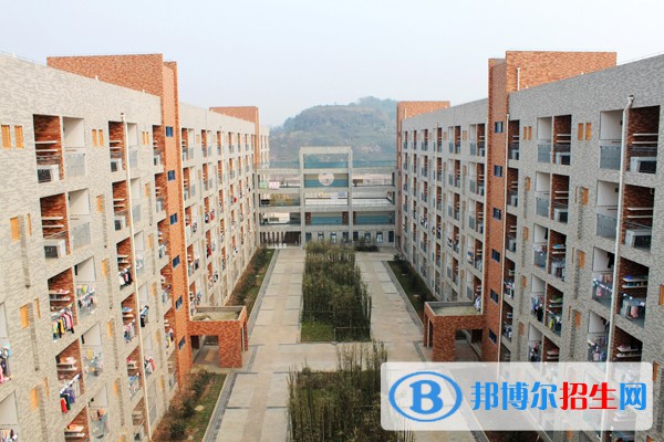 曲靖马龙县职业技术学校网址网站