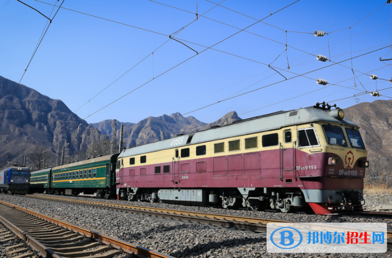 湖北2020年铁路学校和幼师哪个好