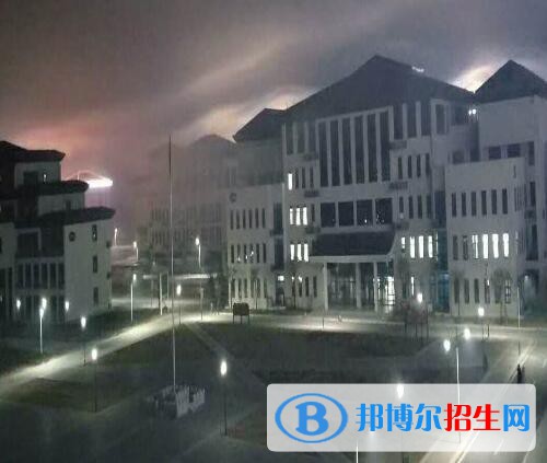 许昌科技学校2021年招生办联系电话