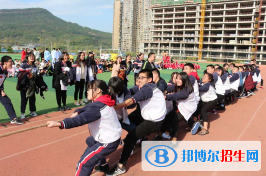 四川广元川师大万达中学