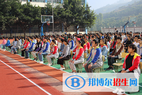 四川甘洛中学2022年学费、收费多少