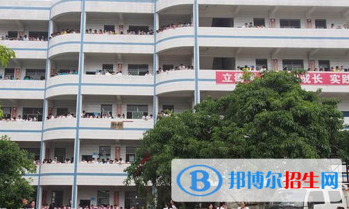 通江实验中学地址在哪里