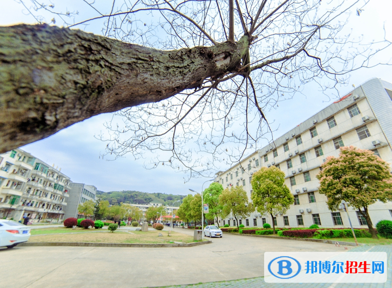 黄冈技师学院地址在哪里