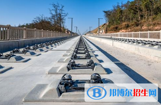 南昌2020年铁路学校需要学习哪些知识