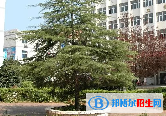 江西工业技工学校2020年招生办联系电话 