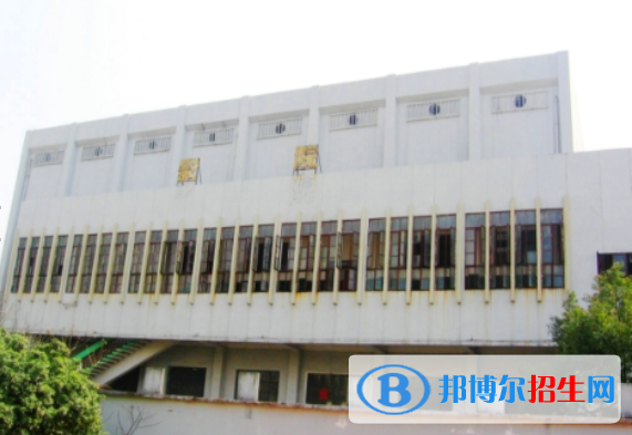 南昌2020年300分能上铁路学校吗