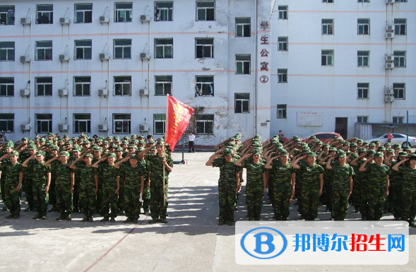 麻城工业学校