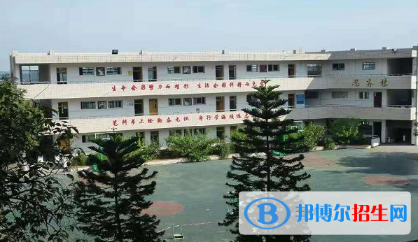 富顺城关中学图片图片