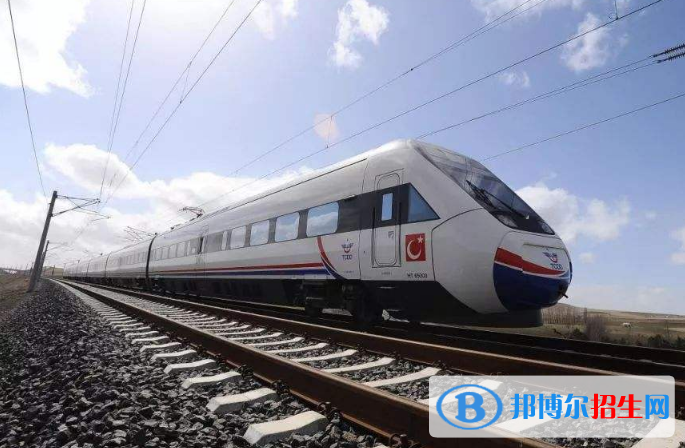 南宁2020年男生读什么铁路学校