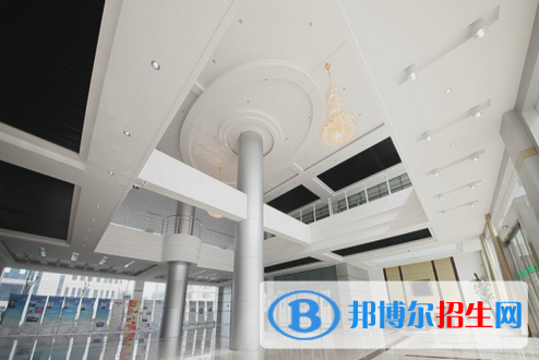 长沙2020年初中生可以去学铁路学校吗